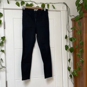 **SOLD** Everlane high waisted stretch denim in black